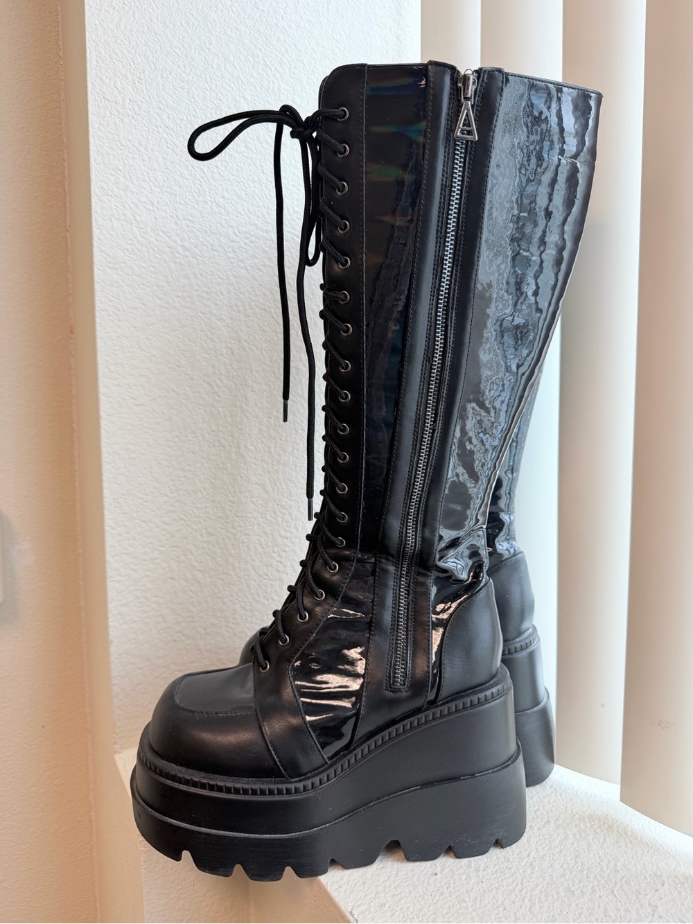 PRE-LOVED LASR Nightshade Hi Platform Boots BLK/8 -SH012 - Picture 3 of 7